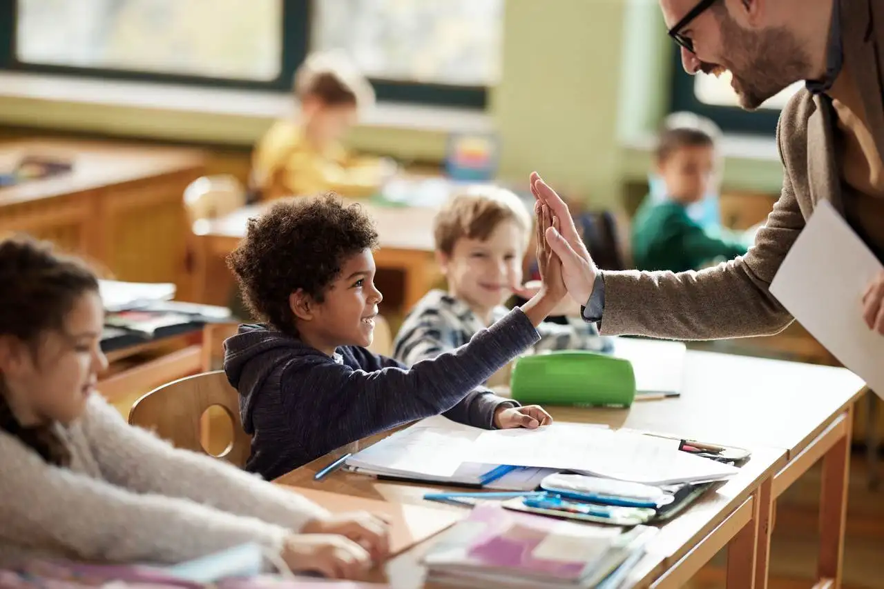 Teoria e Prática de Supervisão Escolar